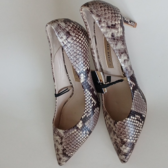 Zara Basic Leather Shoes - Picture 6 of 6